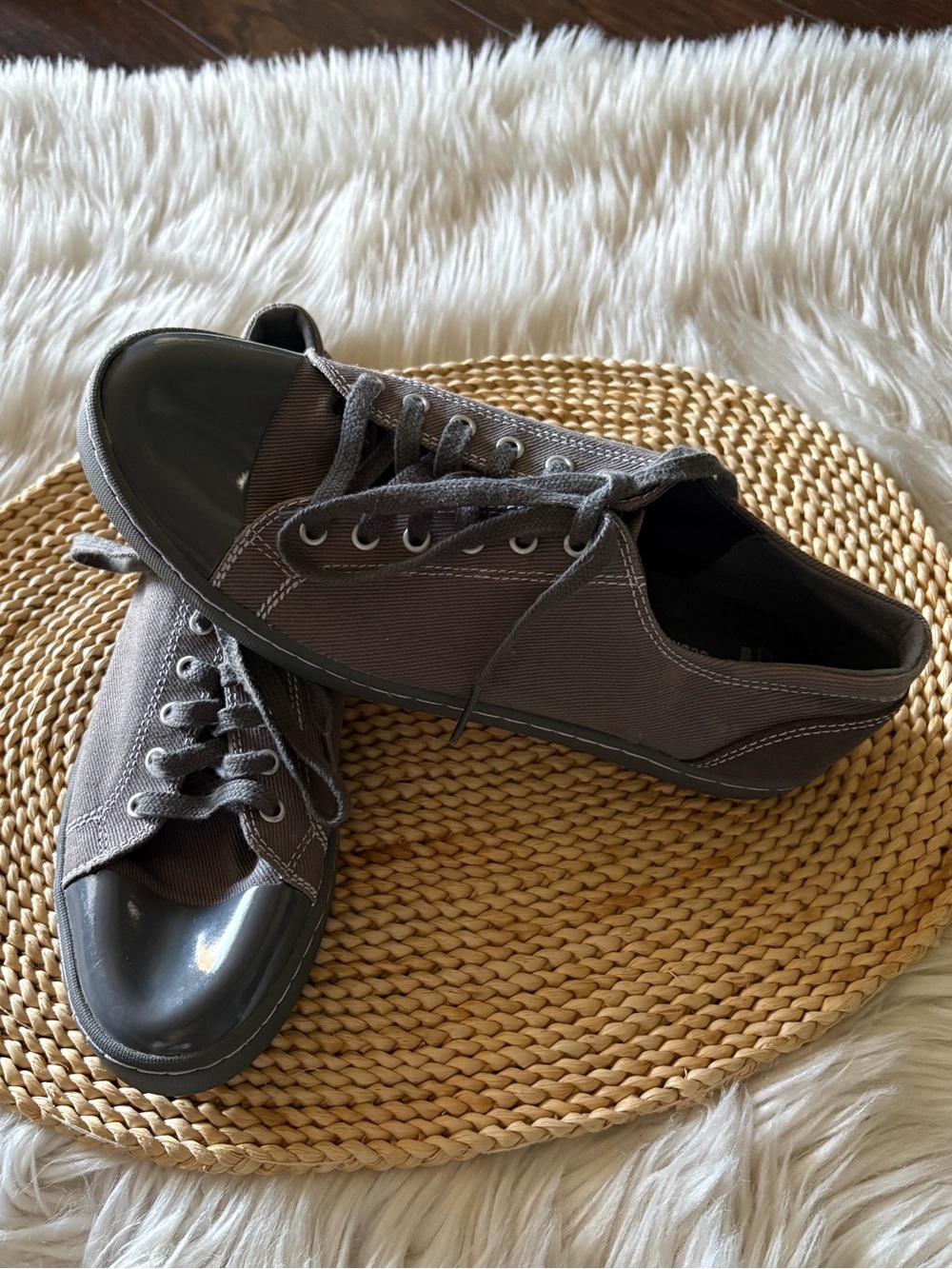 Clark’s Brown Canvas Patent Leather Toe Cap Sneakers